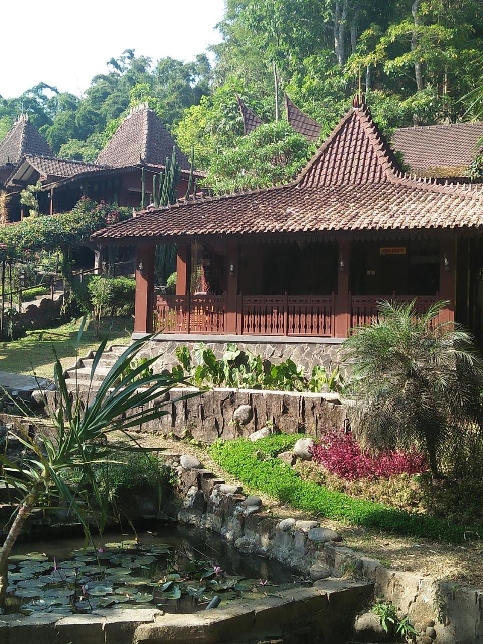 Green Valley Resort Бандунган Екстериор снимка